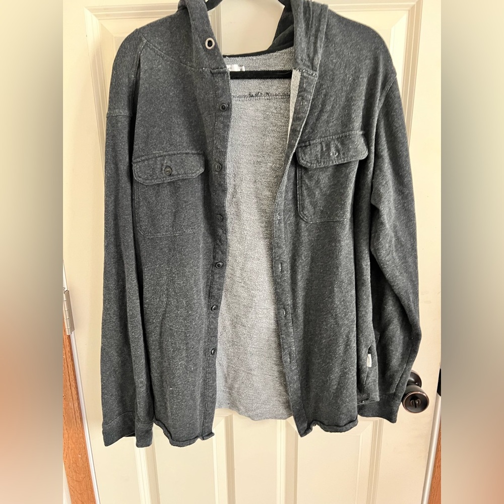 Men’s hooded button down